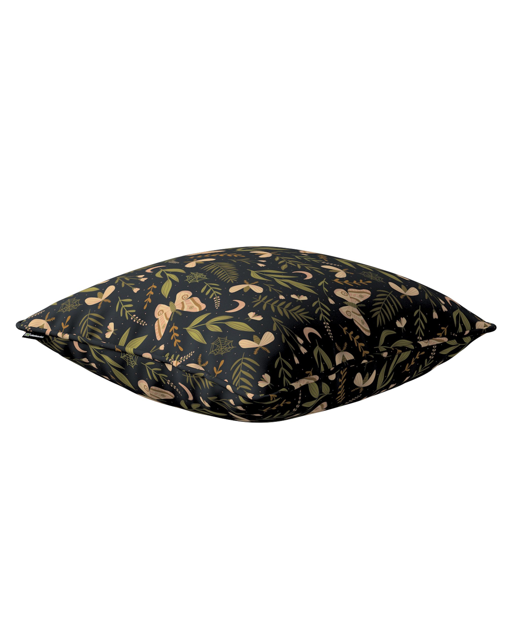 Housse de coussin Lola couleur noir tissu à motifs (hover)