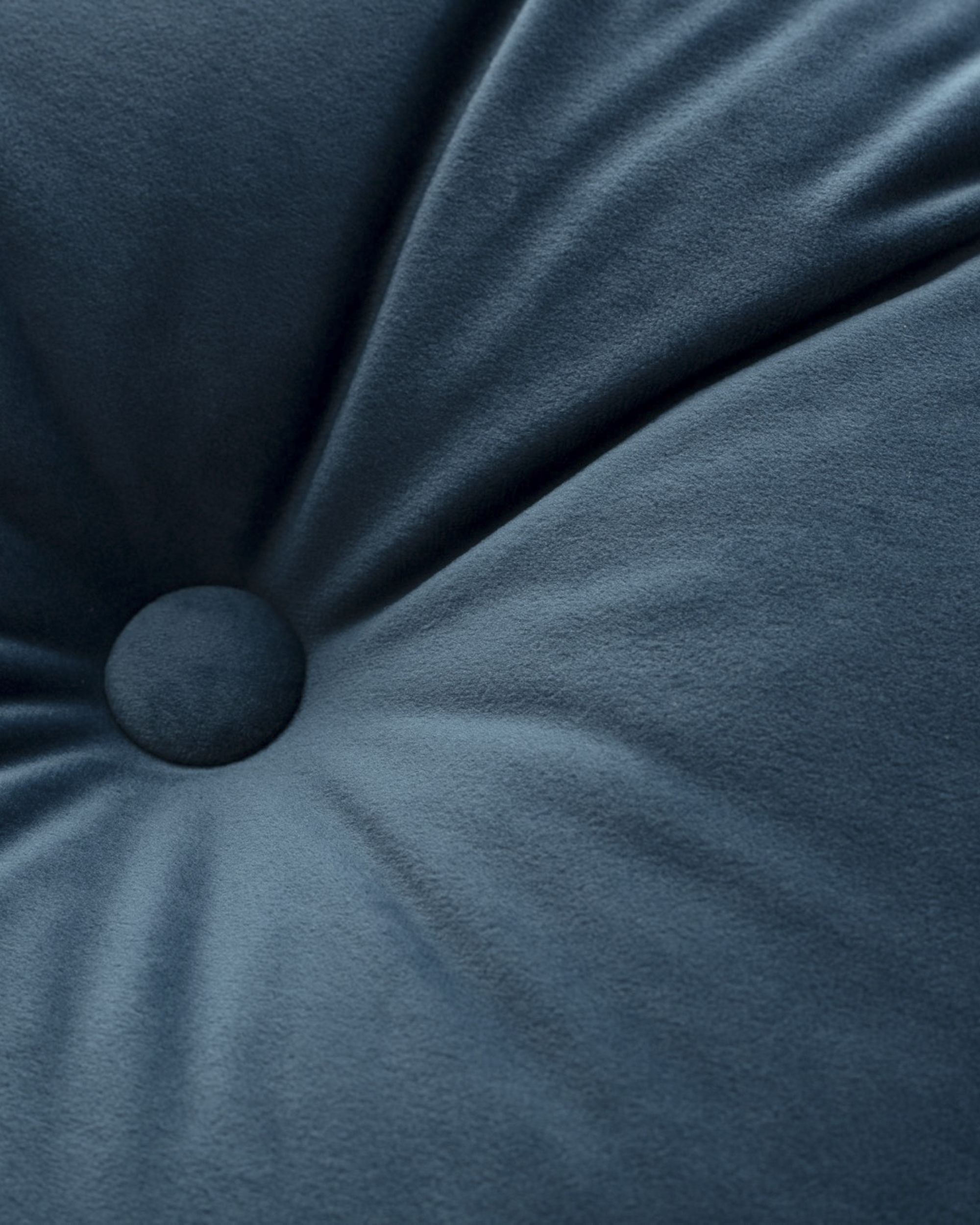 Coussin Candy Dot couleur bleu tissu brillant, velours (hover)