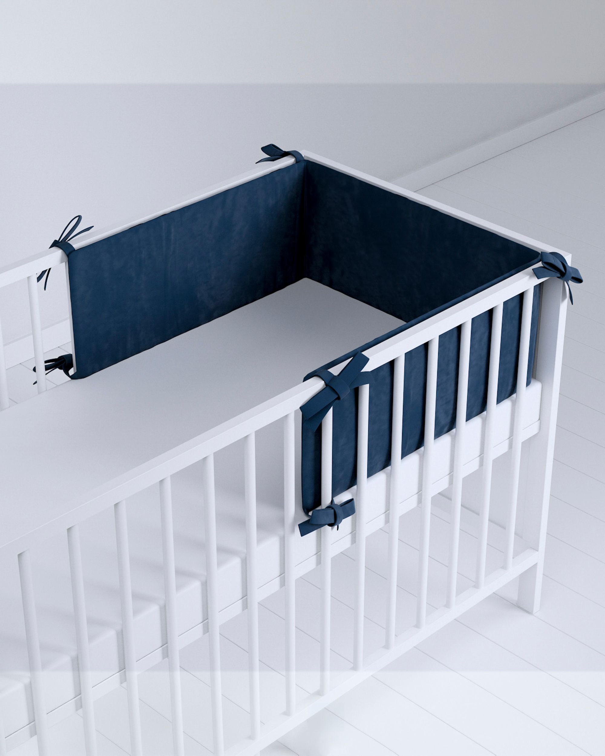 Tour de lit bébé couleur bleu marine tissu brillant, velours (hover)