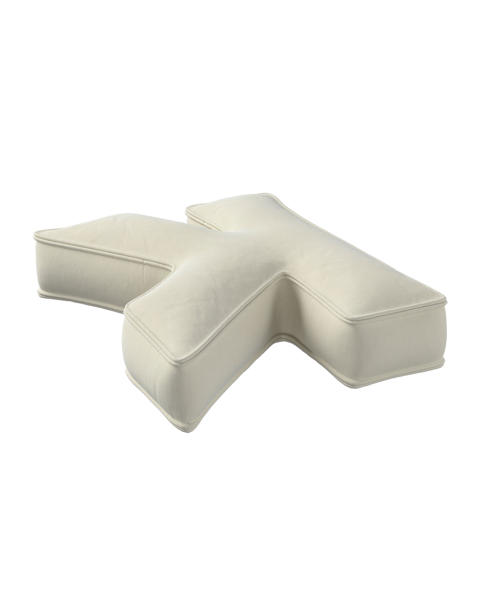 Coussins lettre K couleur crème tissu brillant, velours (hover)