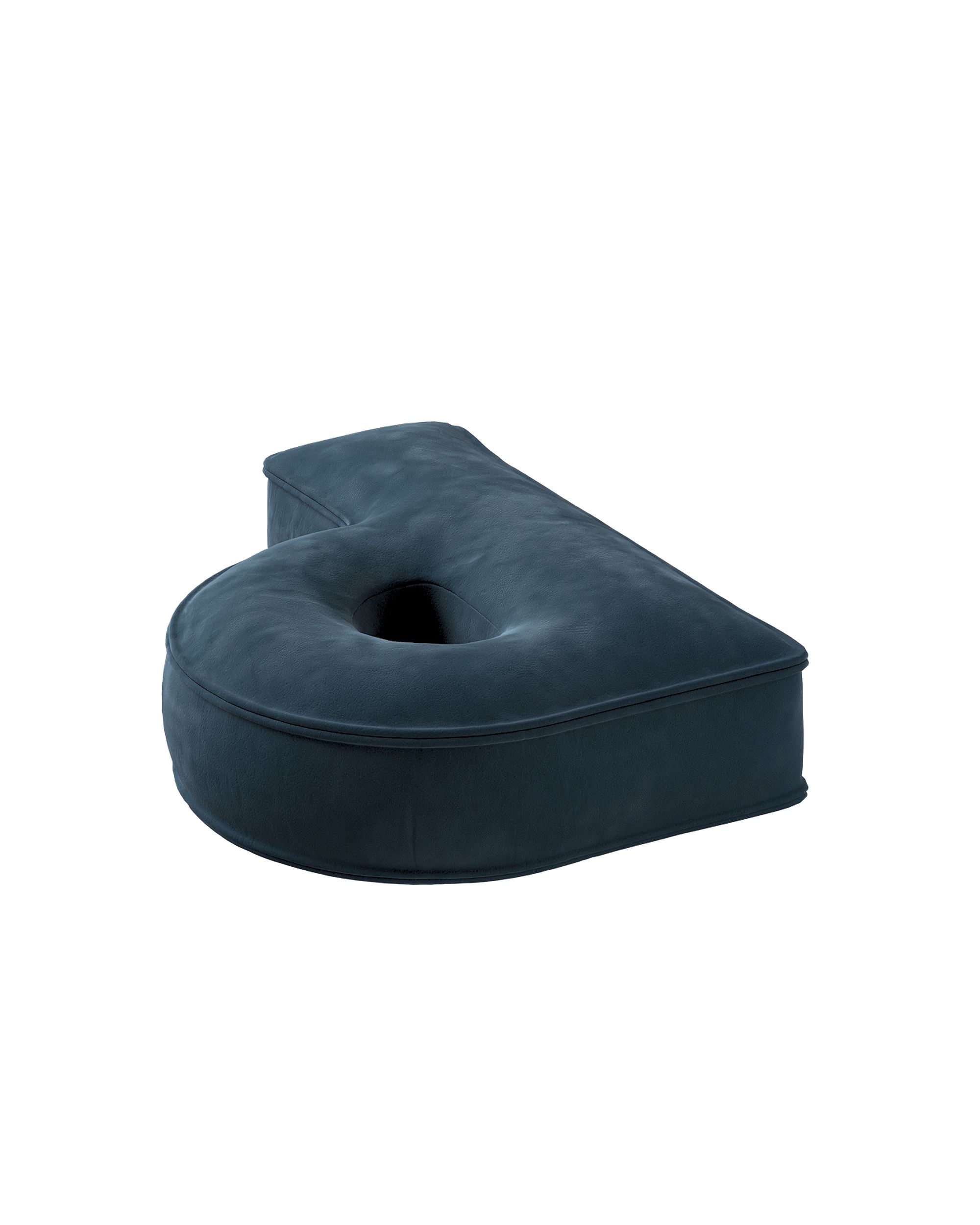 Coussins lettre P couleur bleu tissu brillant, velours (hover)