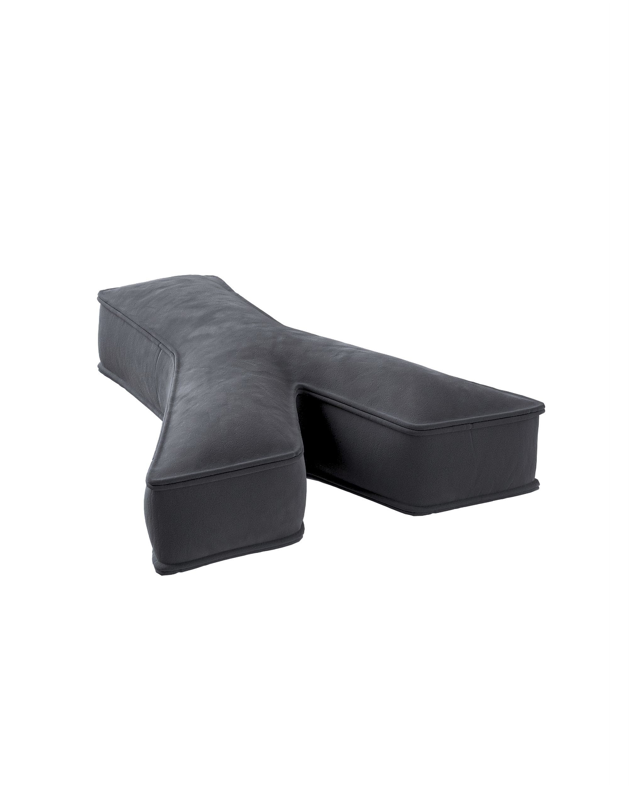 Coussins lettre Y couleur gris tissu brillant, velours (hover)