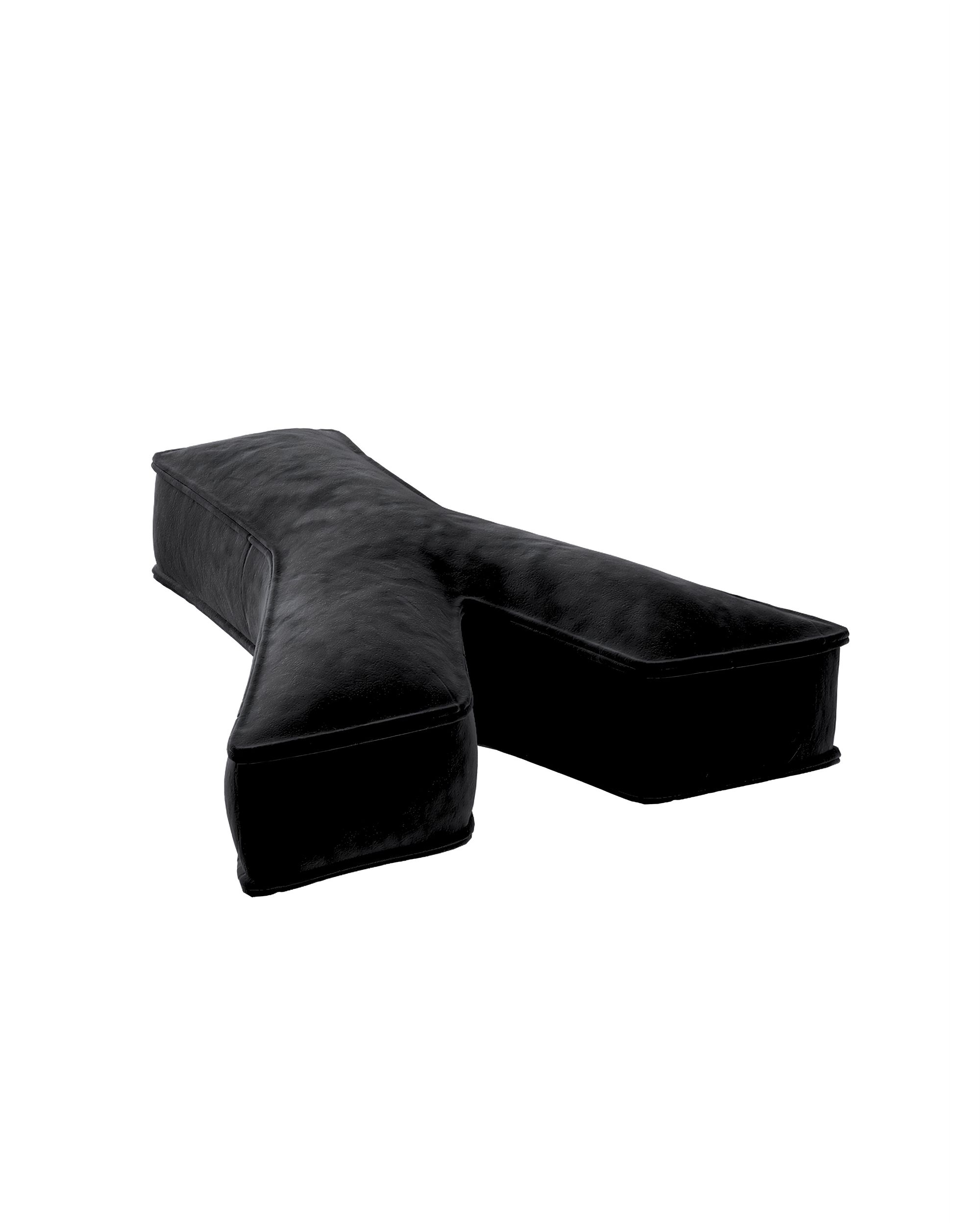 Coussins lettre Y couleur noir tissu brillant, velours (hover)