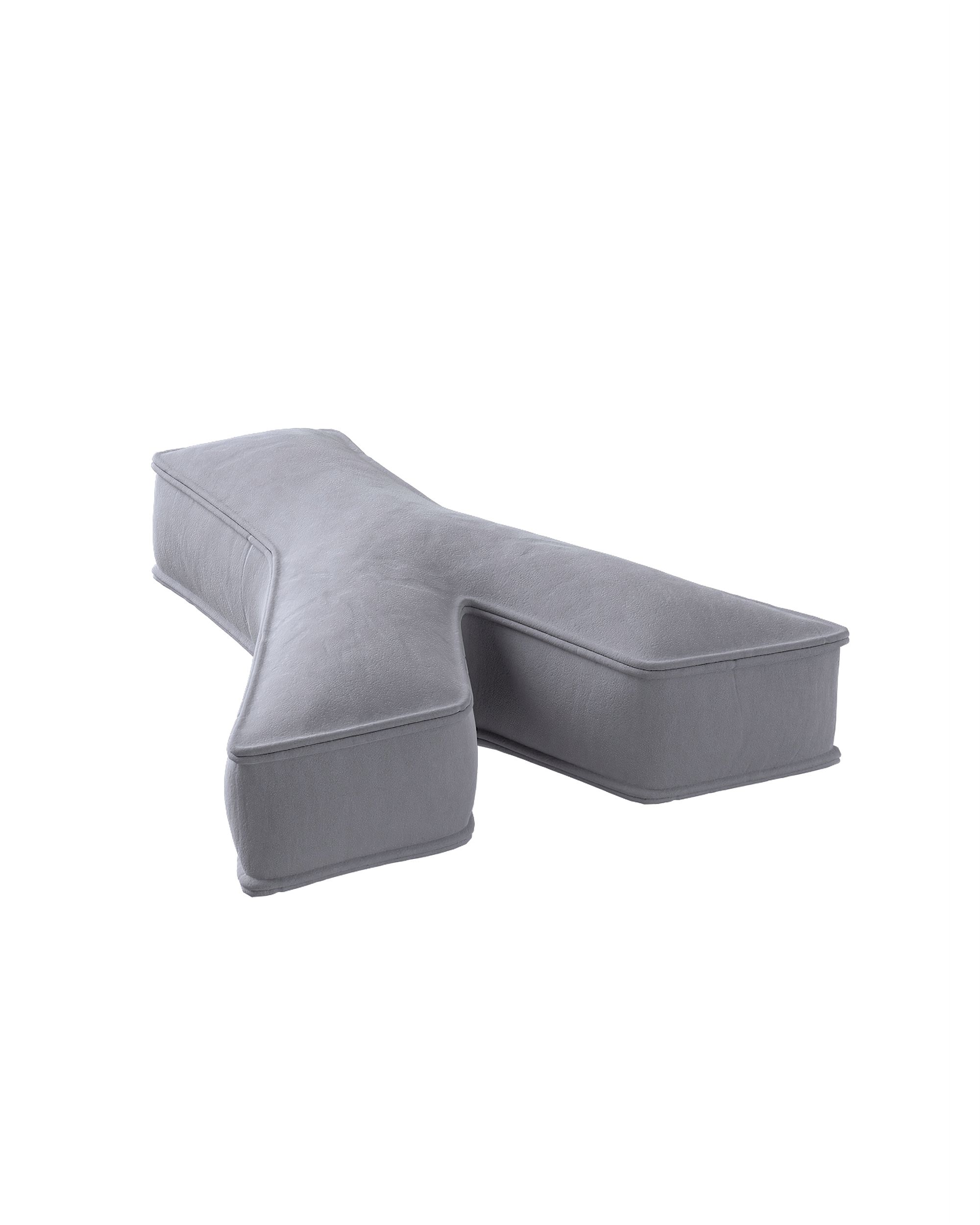 Coussins lettre Y couleur gris tissu brillant, velours (hover)