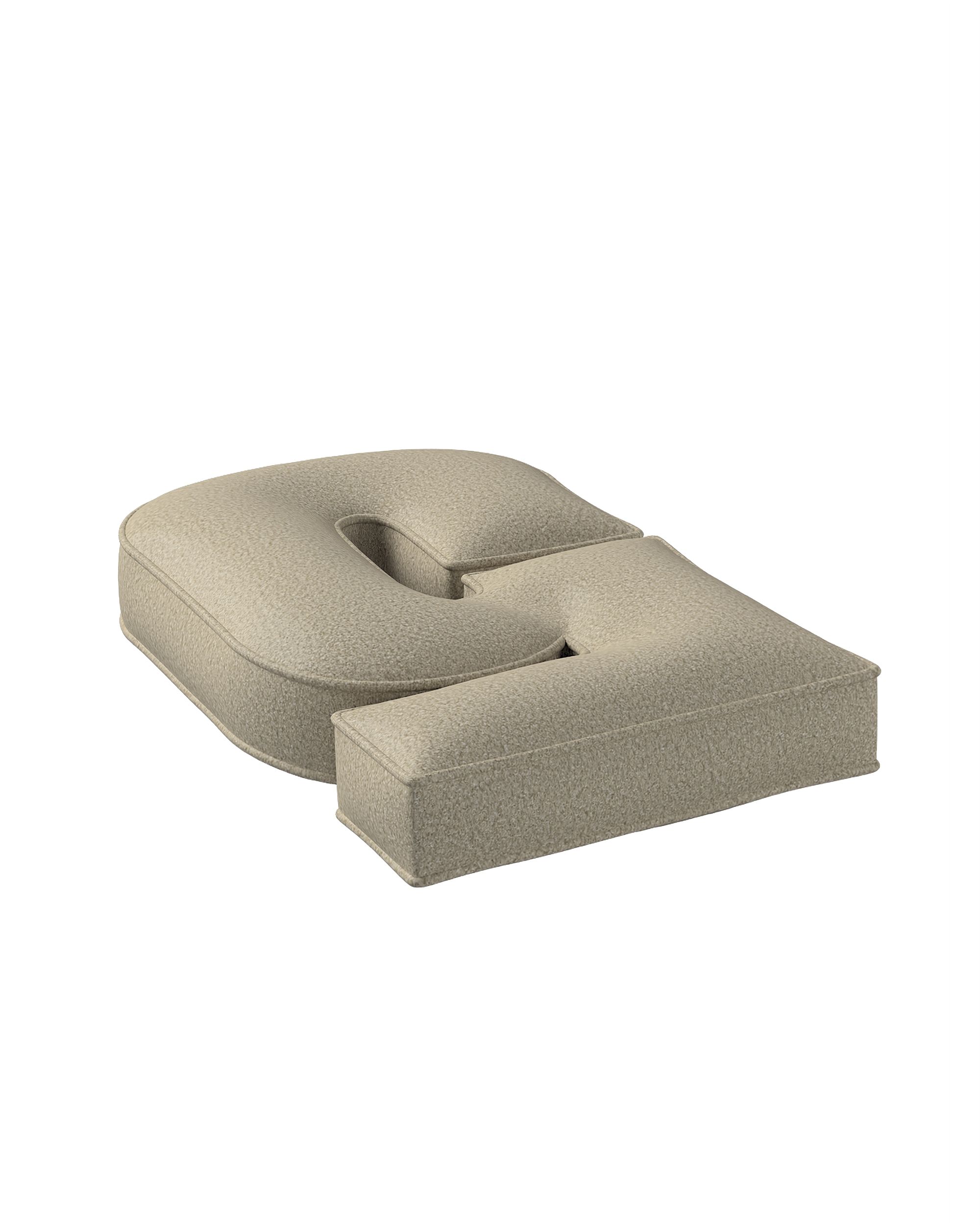 Coussin en forme du chiffre 5 couleur beige tissu tresse (hover)