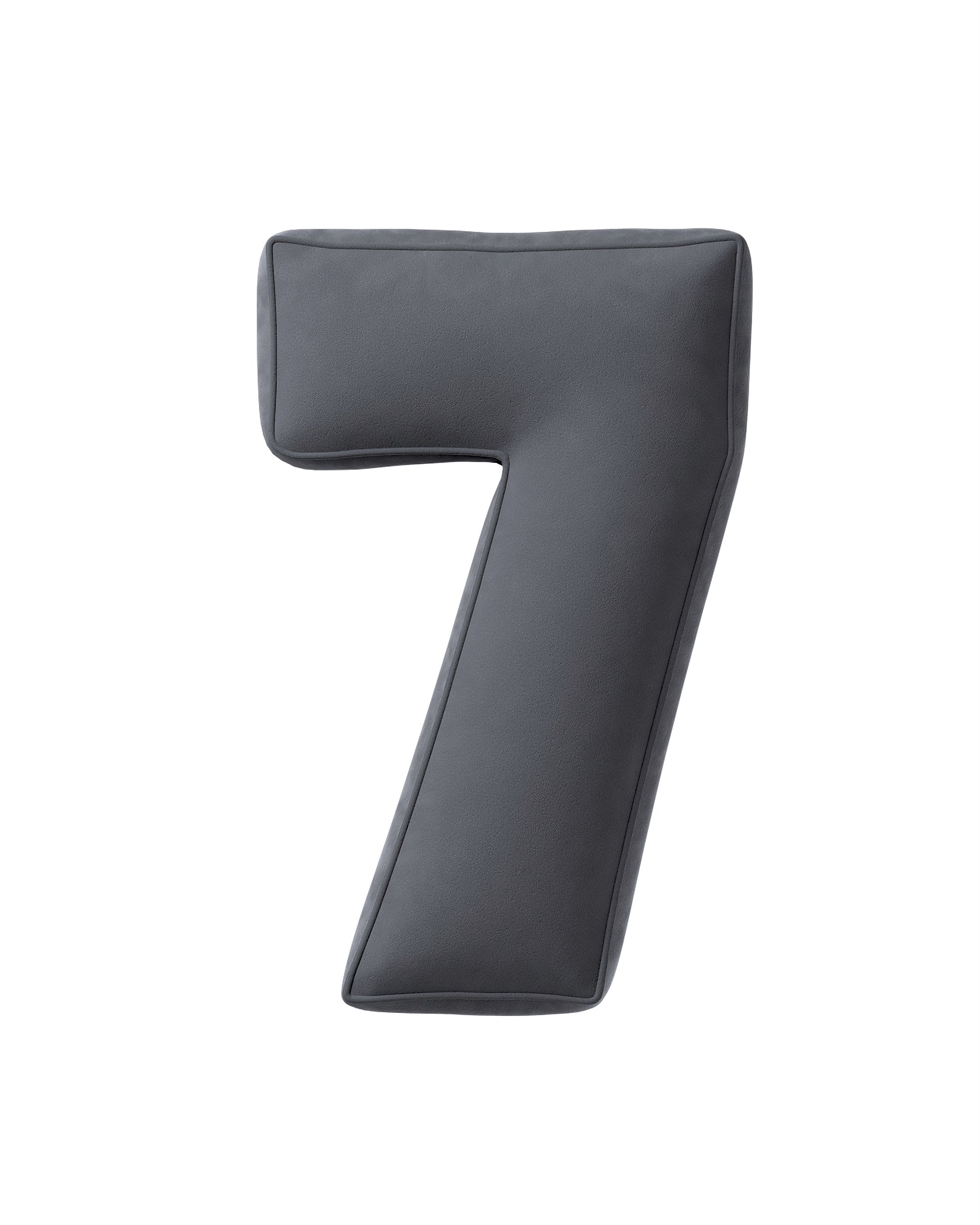 Coussin en forme du chiffre 7 couleur gris tissu brillant, velours