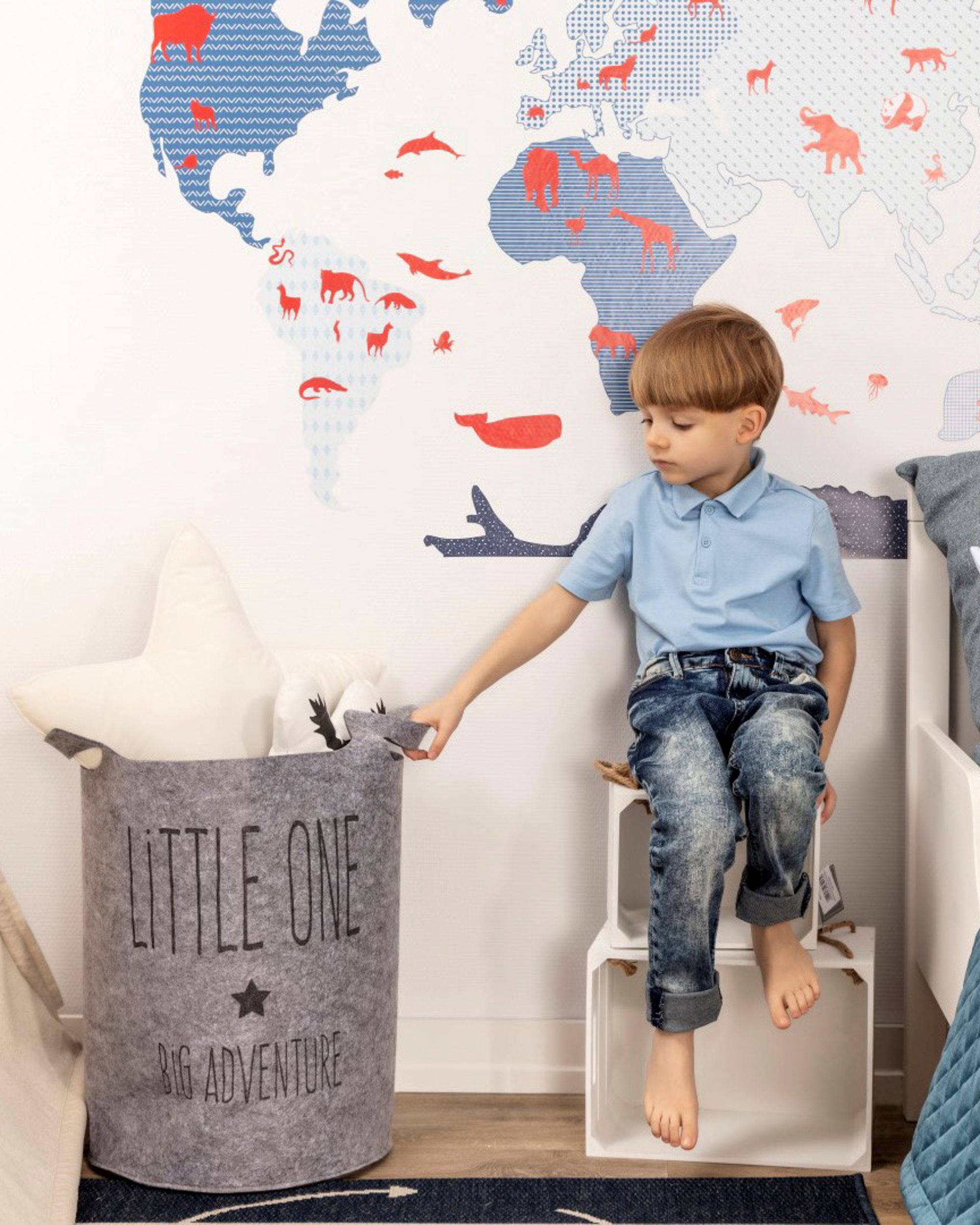 Sticker World Map Blue (hover)