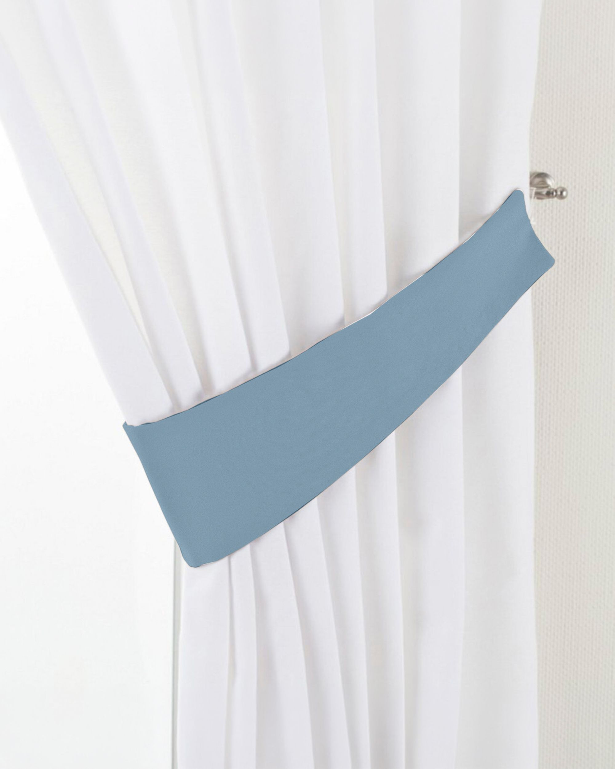 Jarretière aux rideaux couleur bleu tissu black-out