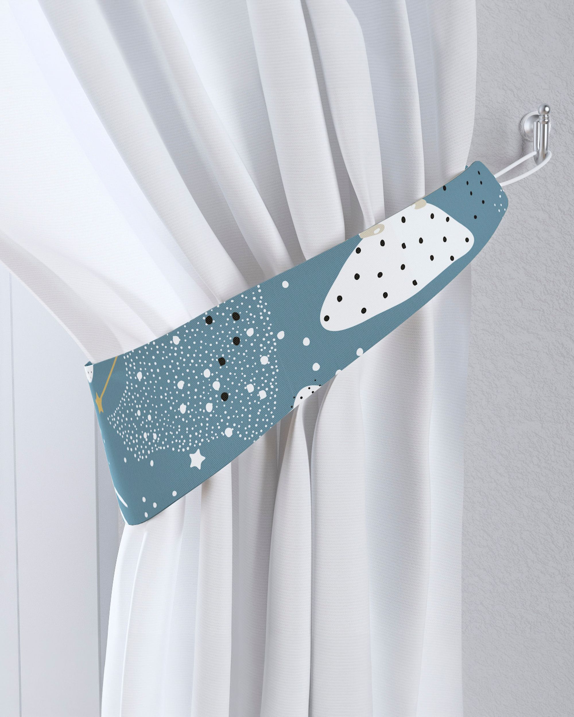 Jarretière aux rideaux couleur bleu tissu à motifs