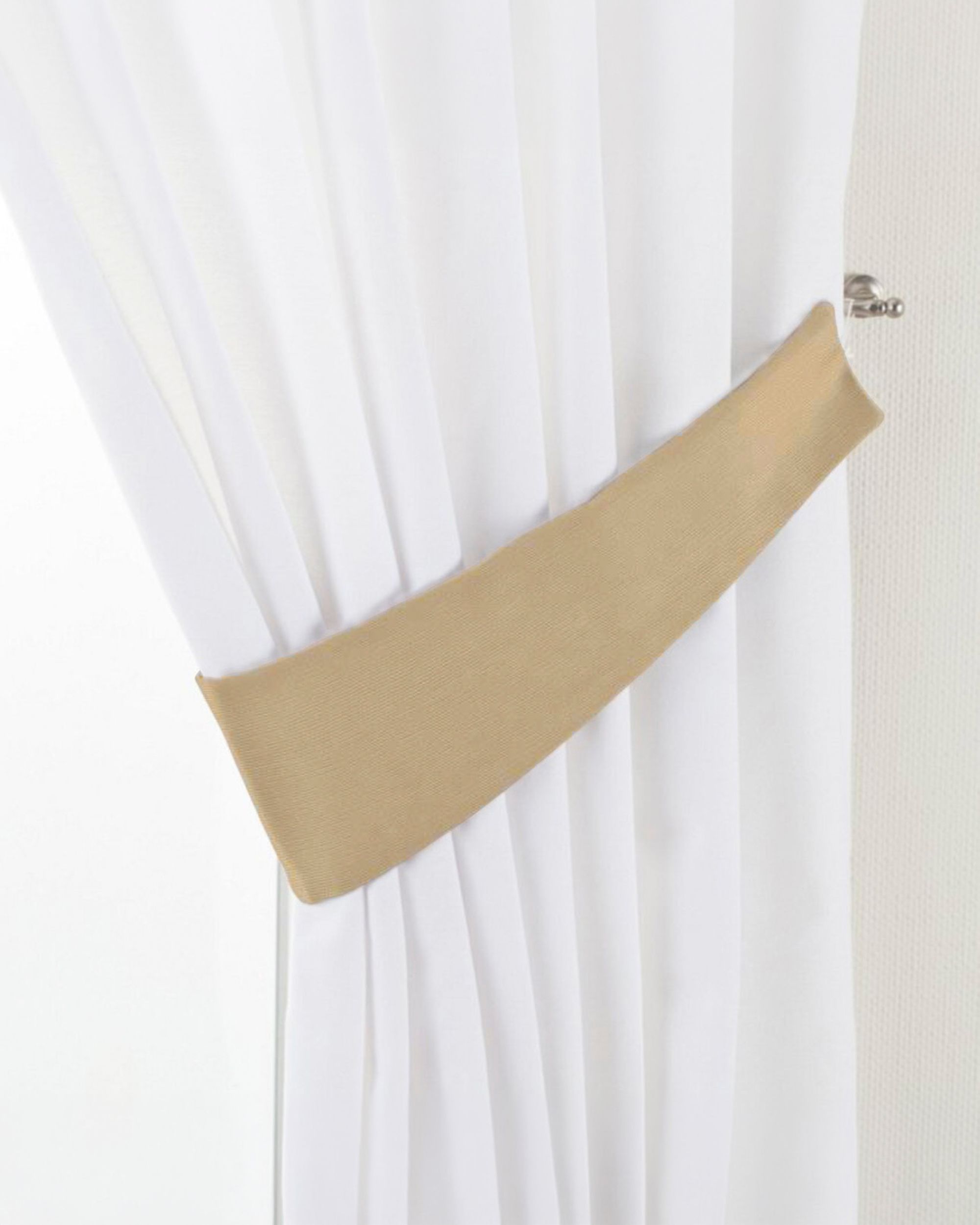 Jarretière aux rideaux couleur beige