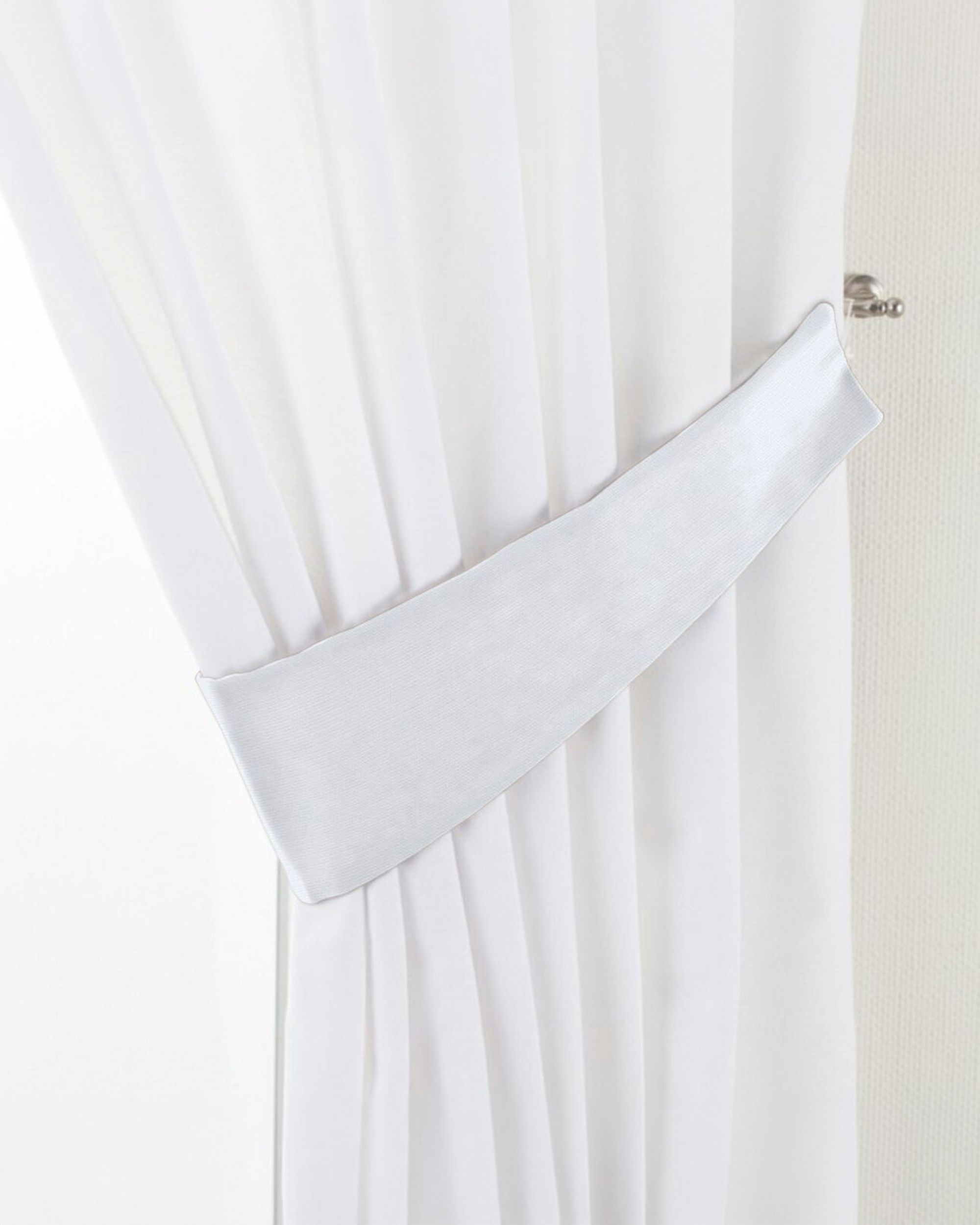 Jarretière aux rideaux couleur blanc
