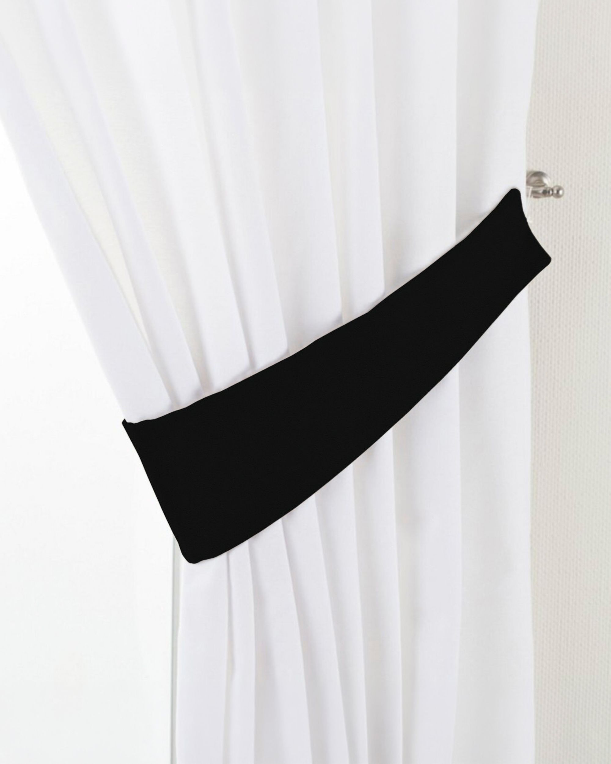 Jarretière aux rideaux couleur noir tissu brillant, velours
