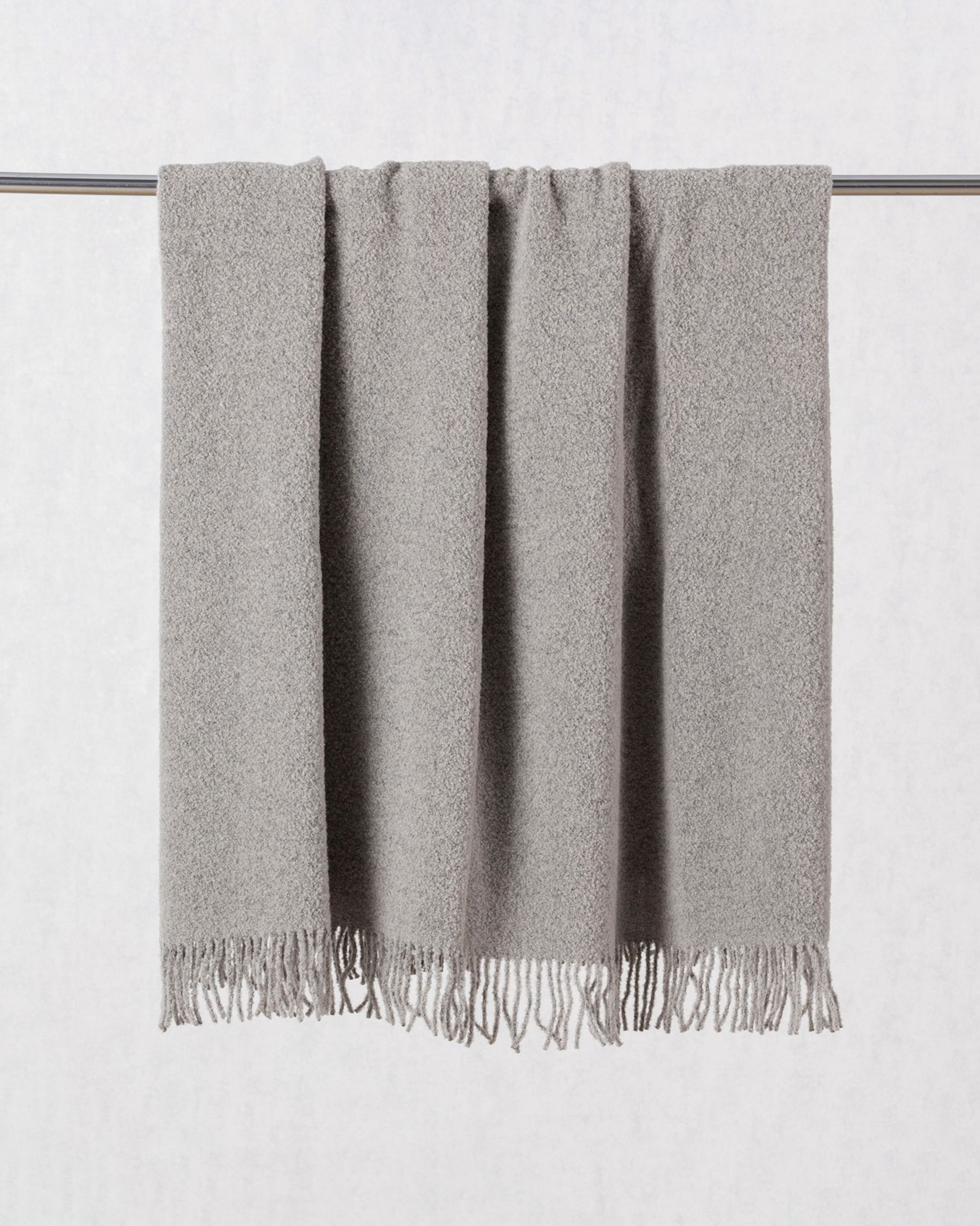 Plaid Boucle 140x200cm silver grey (hover)