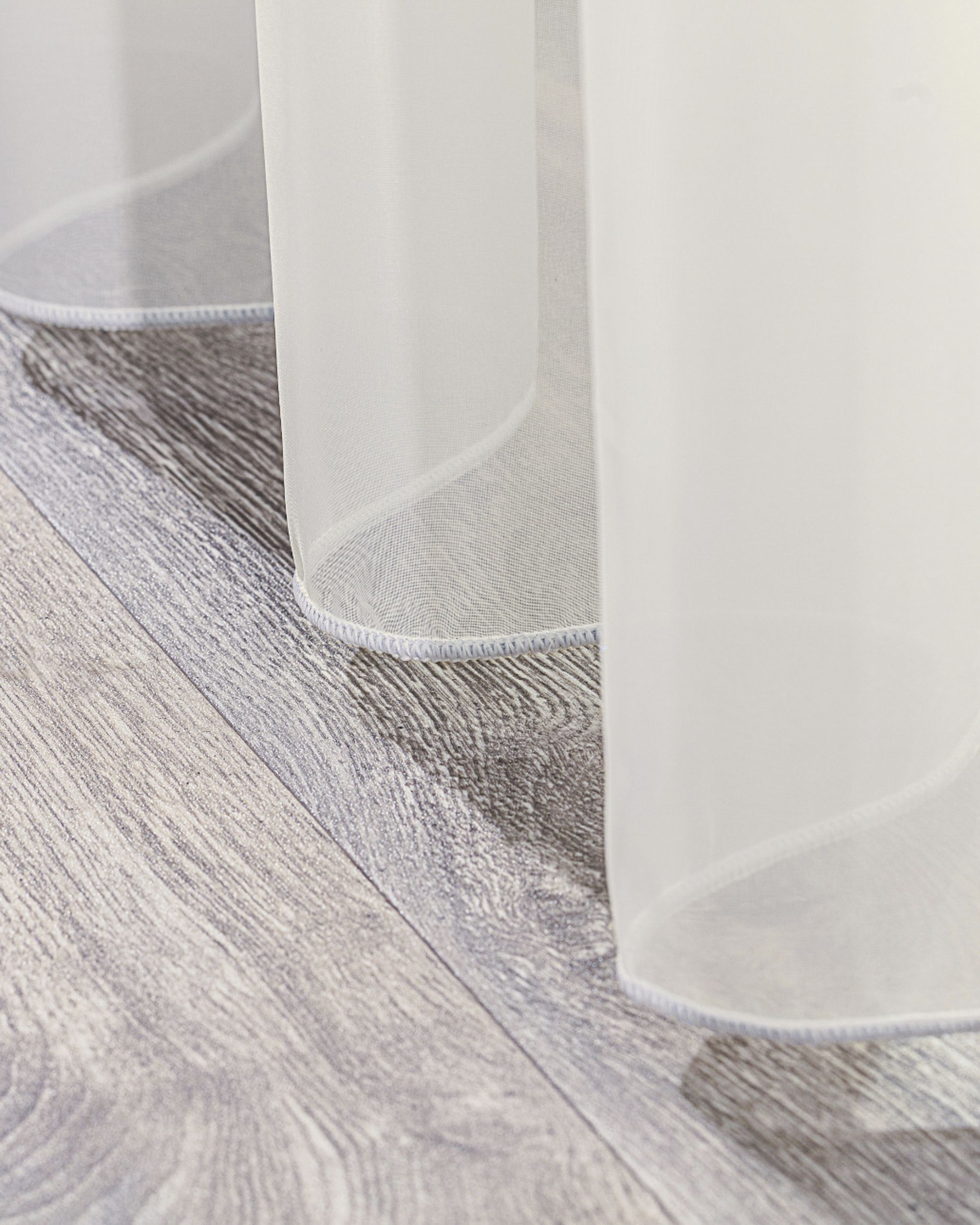 Rideaux en voile sur le ruban fronceur couleur crème tissu semi-transparent, brillant (hover)